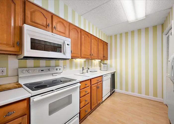 Ferienhaus Towers-spacious 3 Bedroom Unit With Bayside Views And Indoor Pool!