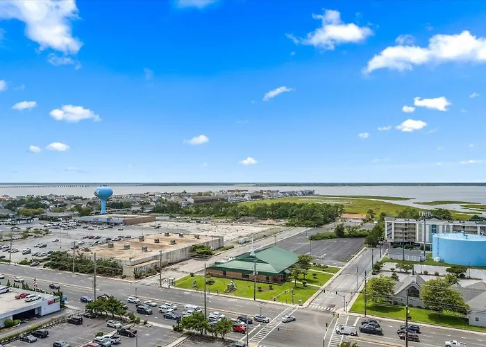 Towers-spacious 3 Bedroom Unit With Bayside Views And Indoor Pool! Ocean Stadt
